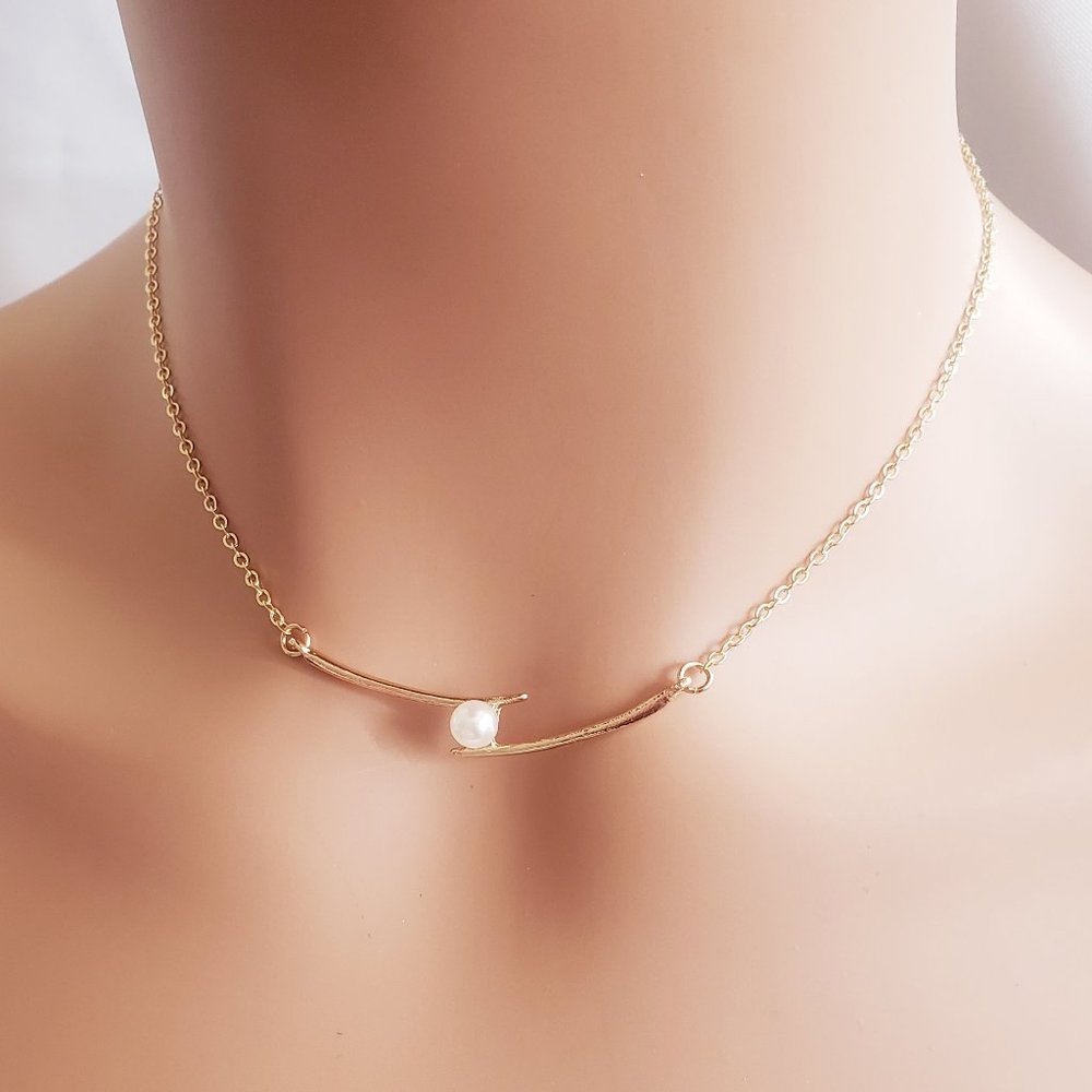 Paris Pearl Necklace